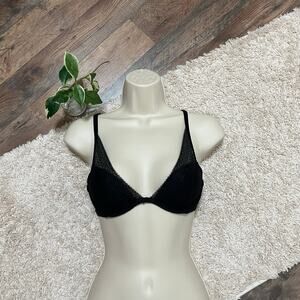 Victoria's Secret Size 32C Black Lace Lightly Lined Underwire Plunge Bra